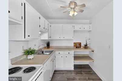 125 Clubhouse Drive SW #6, Leesburg, VA 20175 - Photo 6