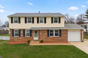 108 N Garfield Rd, Sterling, VA 20164 - Photo 2