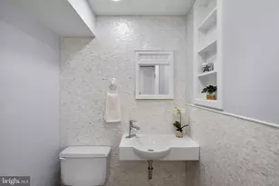 108 N Garfield Rd, Sterling, VA 20164 - Photo 14