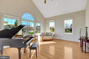 43044 Unison Knoll Cir, Ashburn, VA 20148 - Photo 16