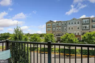 24485 Amherst Frst Ter, Aldie, VA 20105 - Photo 4