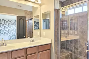 42770 Hay Rd, Ashburn, VA 20147 - Photo 18