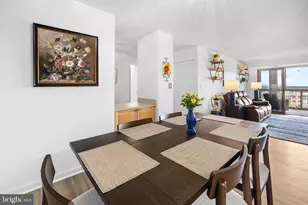 19385 Cypress Ridge Terrace, Leesburg, VA 20176 - Photo 8