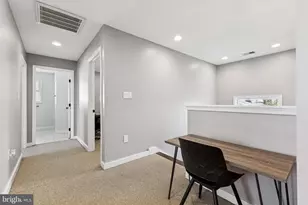 20364 White Oak Dr, Sterling, VA 20165 - Photo 18