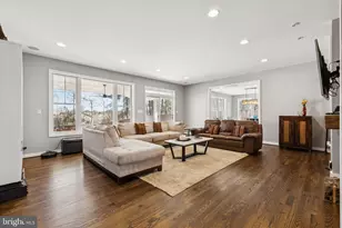 20364 White Oak Dr, Sterling, VA 20165 - Photo 6