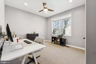 20364 White Oak Dr, Sterling, VA 20165 - Photo 12