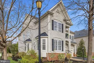 22732 Highcrest Cir, Brambleton, VA 20148 - Photo 4