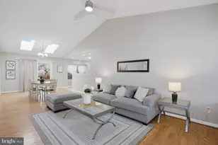 3 Worthington Ct, Sterling, VA 20165 - Photo 2