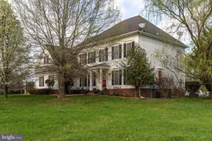 13300 April Cir, Lovettsville, VA 20180 - Photo 2