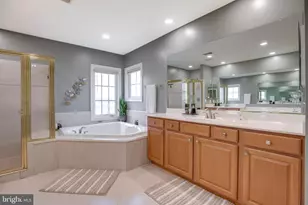 13300 April Cir, Lovettsville, VA 20180 - Photo 38