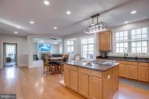 13300 April Cir, Lovettsville, VA 20180 - Photo 12