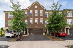 23697 Sailfish Square, Brambleton, VA 20148 - Photo 1