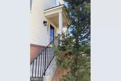 25834 Kirkwood Square, Chantilly, VA 20152 - Photo 2