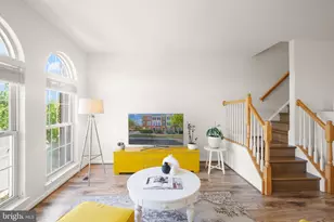 25031 Riding Center Dr, Chantilly, VA 20152 - Photo 12