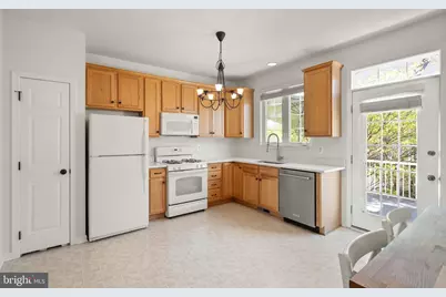 25031 Riding Center Drive, Chantilly, VA 20152 - Photo 16