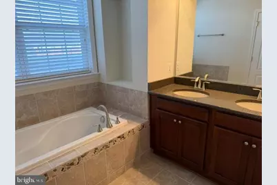 43609 McDowell Square, Leesburg, VA 20176 - Photo 8