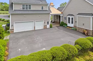 23533 Light Horse Ct, Middleburg, VA 20117 - Photo 2