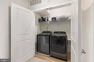 20775 Lamlash Ter, Ashburn, VA 20147 - Photo 32