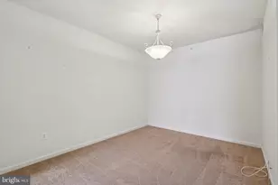 19375 Cypress Ridge Terrace, Leesburg, VA 20176 - Photo 10