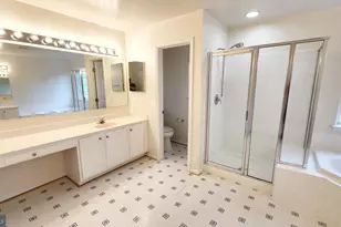 20969 Kittanning Ln, Ashburn, VA 20147 - Photo 18