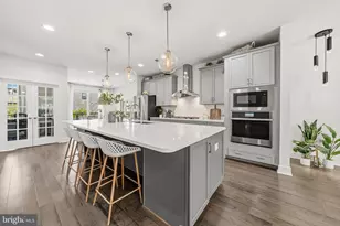 23117 Cottonwillow Sq, Brambleton, VA 20148 - Photo 12