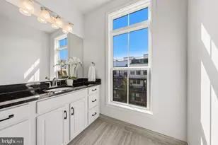 23117 Cottonwillow Sq, Brambleton, VA 20148 - Photo 30