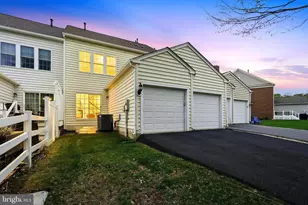 20783 Red Cedar Dr, Leesburg, VA 20175 - Photo 8