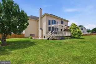 43679 Lucketts Bridge Cir, Ashburn, VA 20148 - Photo 46