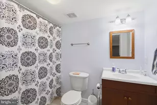 43679 Lucketts Bridge Cir, Ashburn, VA 20148 - Photo 26