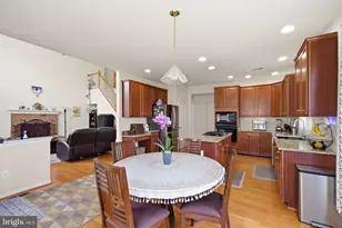 43679 Lucketts Bridge Cir, Ashburn, VA 20148 - Photo 20