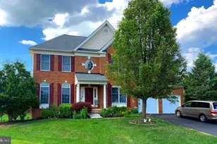 43679 Lucketts Bridge Cir, Ashburn, VA 20148 - Photo 1