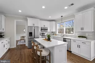 47310 Westwood Pl, Sterling, VA 20165 - Photo 2