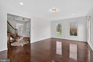 20040 Bobwhite Ln, Sterling, VA 20165 - Photo 14