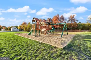 42222 Cameron Parish Dr, Ashburn, VA 20148 - Photo 48