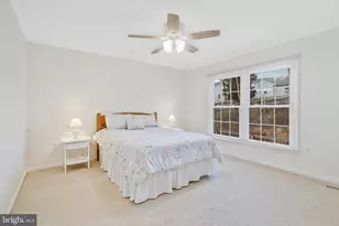 117 Connemara Dr, Sterling, VA 20164 - Photo 20