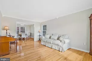 117 Connemara Dr, Sterling, VA 20164 - Photo 16