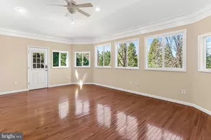 43884 Loganwood Ct, Ashburn, VA 20147 - Photo 8