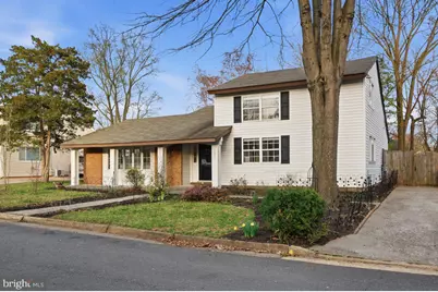 105 Baker Lane, Sterling, VA 20164 - Photo 2
