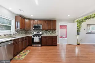 100 S Lincoln Ave, Sterling, VA 20164 - Photo 10