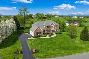 15242 Bankfield Dr, Waterford, VA 20197 - Photo 2