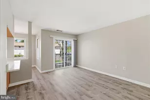 100 Westwick Ct, Sterling, VA 20165 - Photo 6