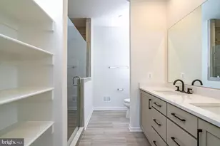 42970 Truman Ter, Ashburn, VA 20148 - Photo 14