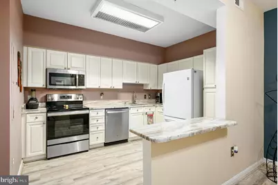 19355 Cypress Ridge Terrace #422, Leesburg, VA 20176 - Photo 12