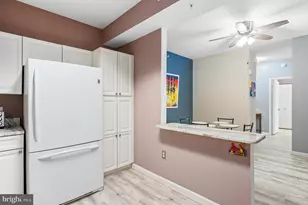 19355 Cypress Ridge Terrace, Leesburg, VA 20176 - Photo 14