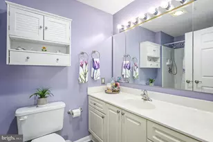 19355 Cypress Ridge Terrace, Leesburg, VA 20176 - Photo 24