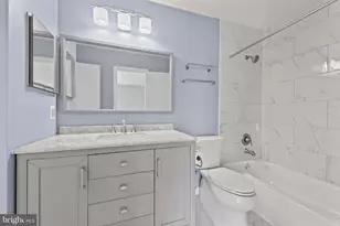 21673 Hazelnut Square, Sterling, VA 20164 - Photo 12