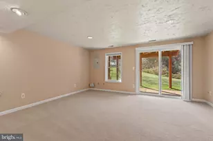 21673 Hazelnut Square, Sterling, VA 20164 - Photo 18