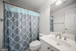 20624 Muddy Harbour Square, Sterling, VA 20165 - Photo 28