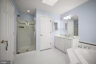 20624 Muddy Harbour Square, Sterling, VA 20165 - Photo 16