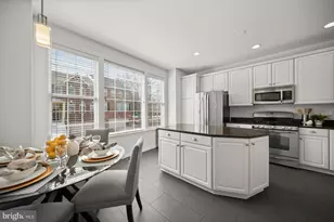 20624 Muddy Harbour Square, Sterling, VA 20165 - Photo 4